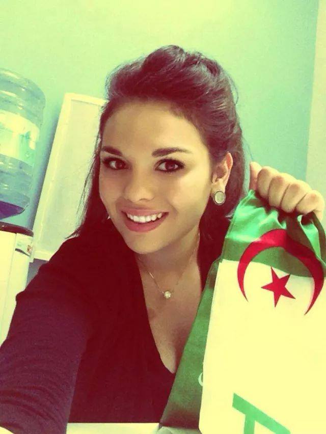 1491 4 فتيات الجزائر - صفات وصور بنات الجزائر نسايم السعودية
